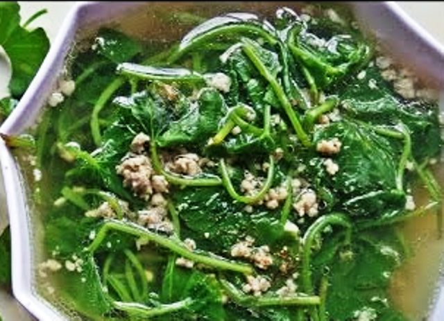 Món canh rau má thịt bò