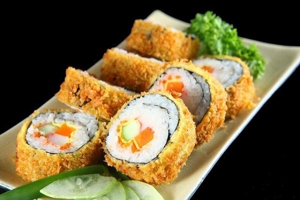 Món kimbap chiên xù