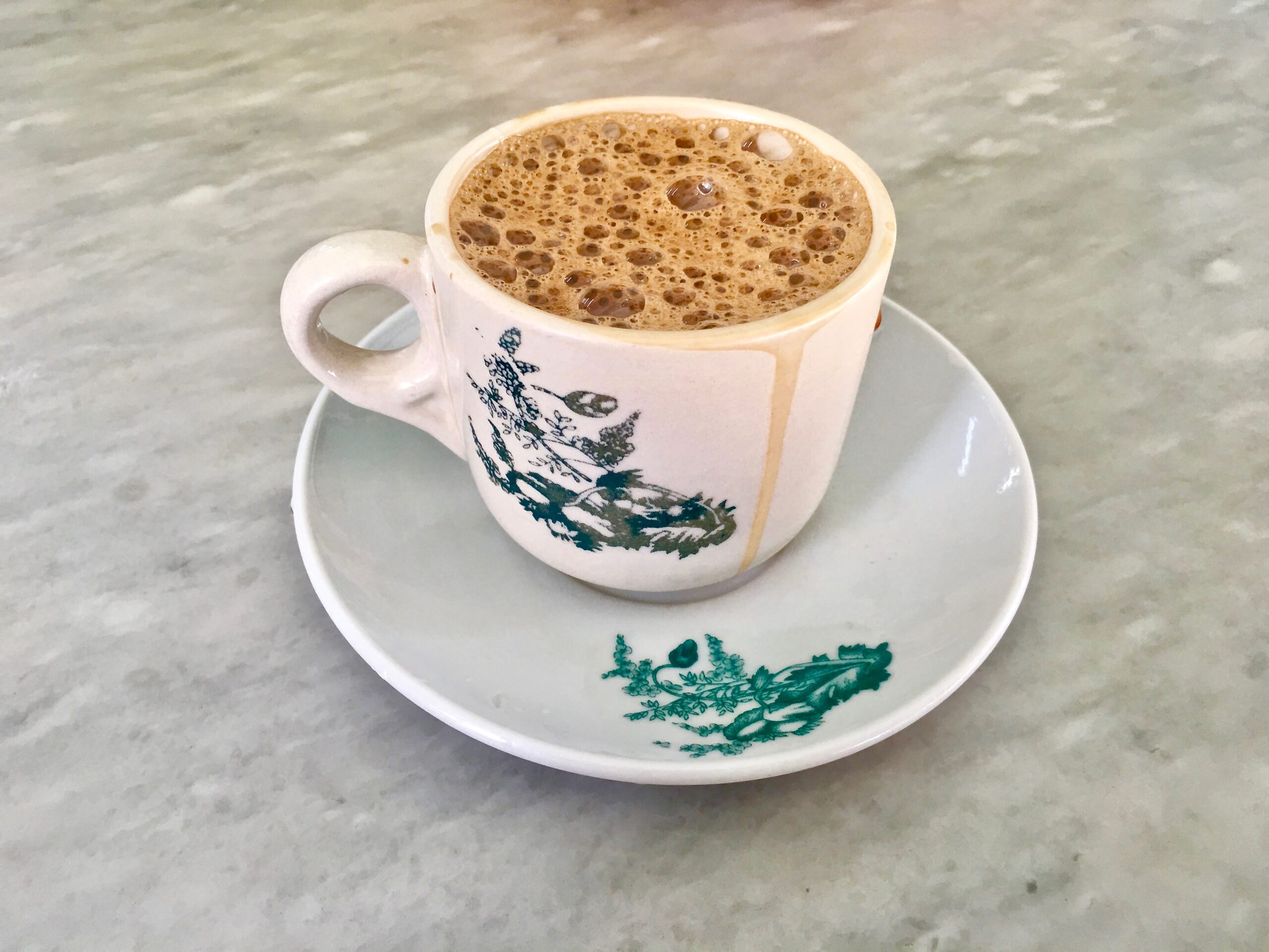 Cà phê trắng Ipoh "White" Coffee của Malaysia